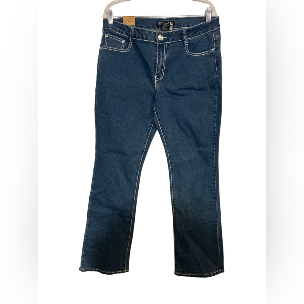 QQMY Women’s Jeans Straight Leg Size 15/16 (657)